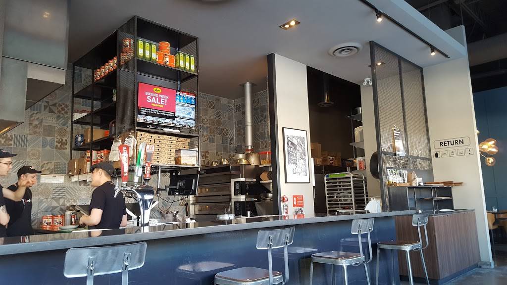 Tosto | restaurant | 609 Roehampton Ave, Toronto, ON M4P 1S7, Canada | 4163220609 OR +1 416-322-0609