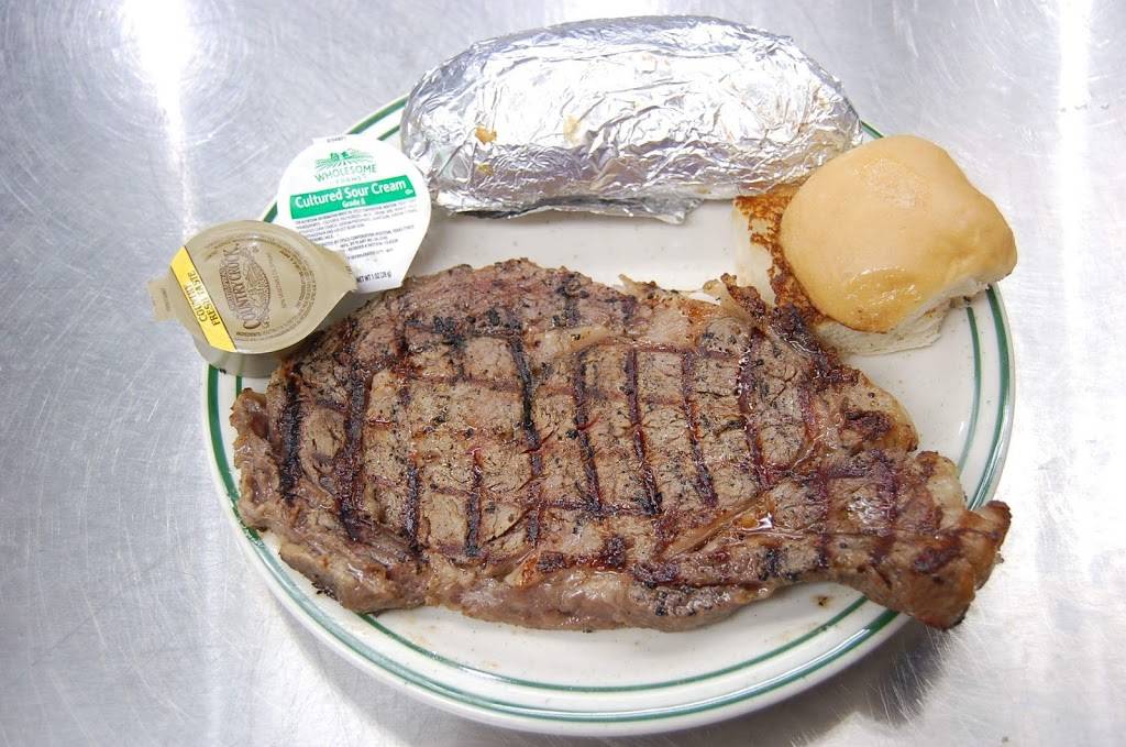 Pops Family Diner | restaurant | 24 Main St, Mantee, MS 39751, USA | 6626315056 OR +1 662-631-5056