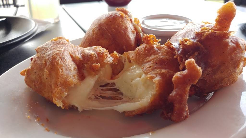 ABV Social | restaurant | 11200 W Burleigh St, Wauwatosa, WI 53222, USA | 4148376290 OR +1 414-837-6290