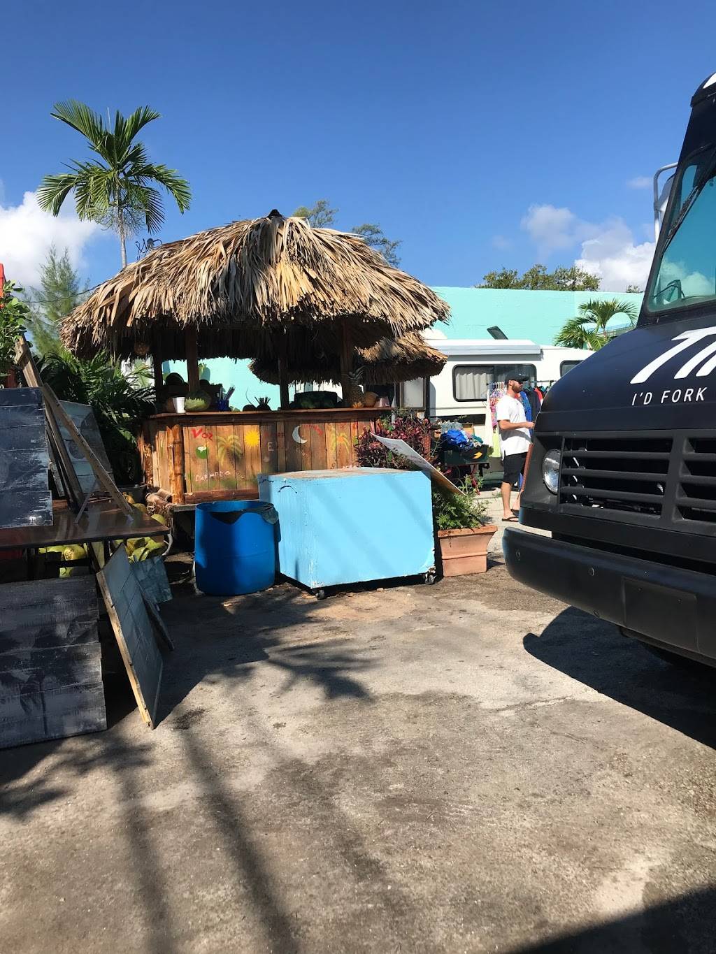 Juuuicy: Market, Vegan Food, Event Venue & More | restaurant | 540 Northwood Rd, West Palm Beach, FL 33407, USA | 5615084841 OR +1 561-508-4841