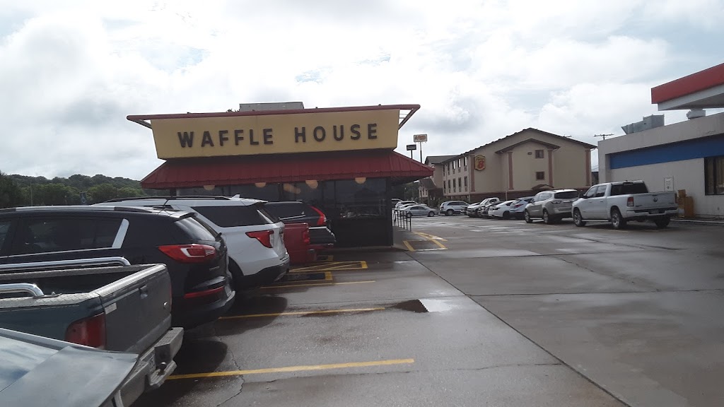 Waffle House | meal takeaway | 2404 N Arkansas Ave, Russellville, AR 72802, USA | 4799683444 OR +1 479-968-3444