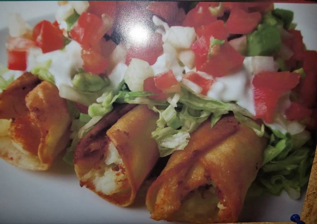 la casita tacos y pupusas | restaurant | 2636 Frankford Rd ste 109, Dallas, TX 75287, USA | 2144995724 OR +1 214-499-5724