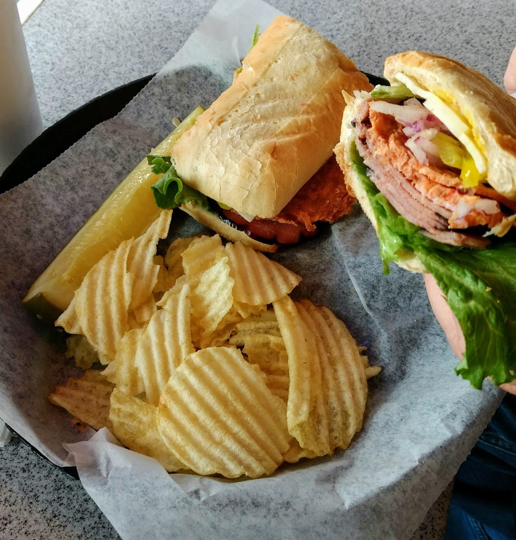 Market Street Deli & Salads | restaurant | 76 N Market St, Charleston, SC 29401, USA | 8435778830 OR +1 843-577-8830