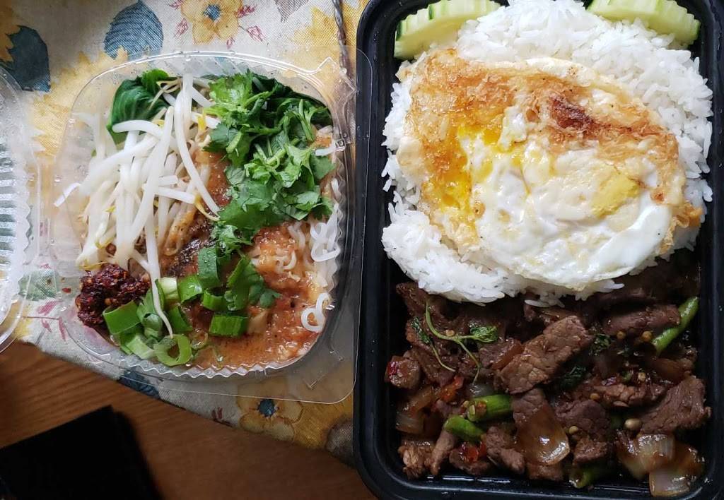 Black Rice Sushi & Thai Cuisine (Halal) | restaurant | 675 Bleecker St, Utica, NY 13501, USA | 3158643325 OR +1 315-864-3325