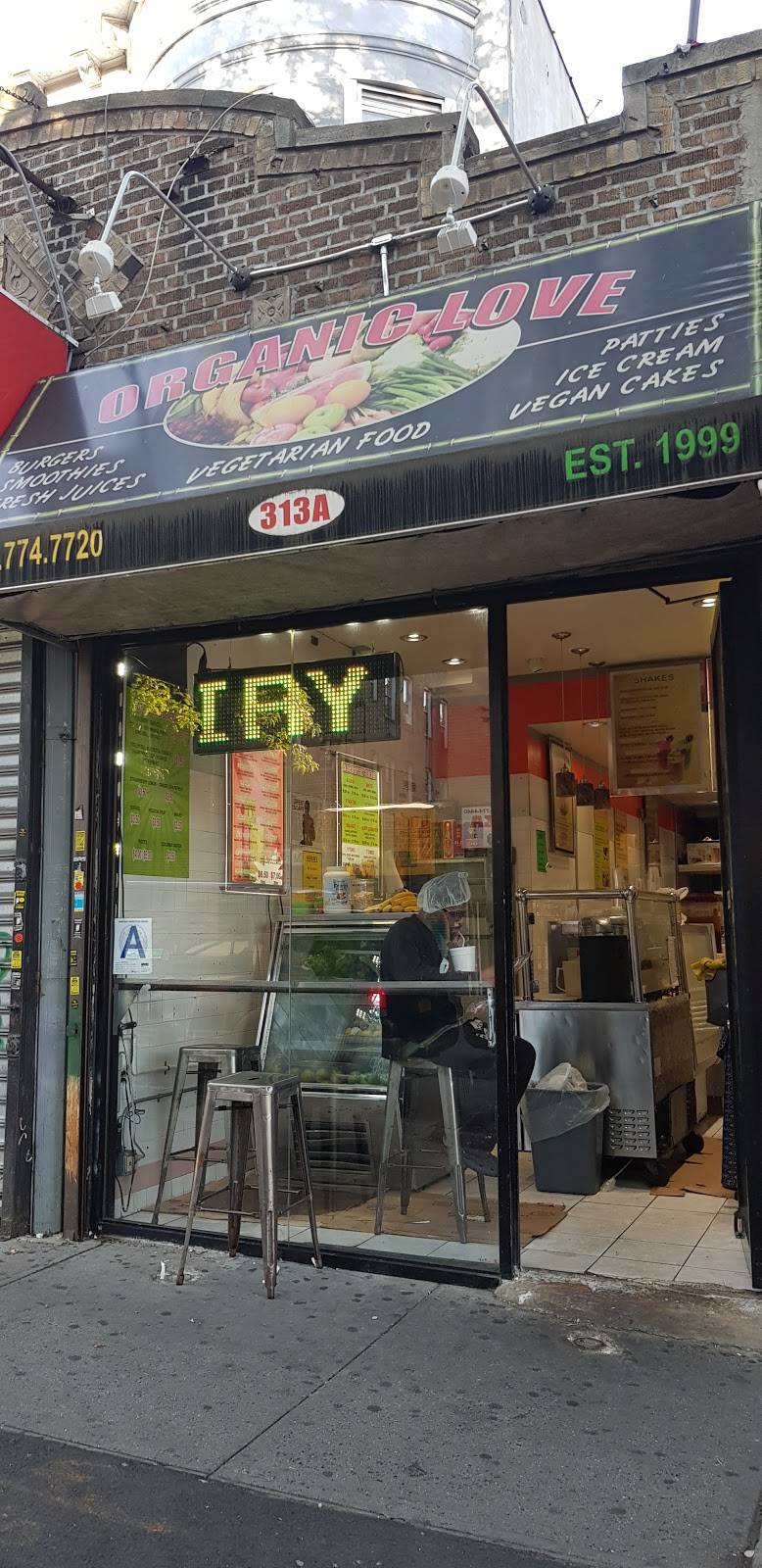 Organic Love | restaurant | 313A Utica Ave, Brooklyn, NY 11213, USA | 7187747720 OR +1 718-774-7720