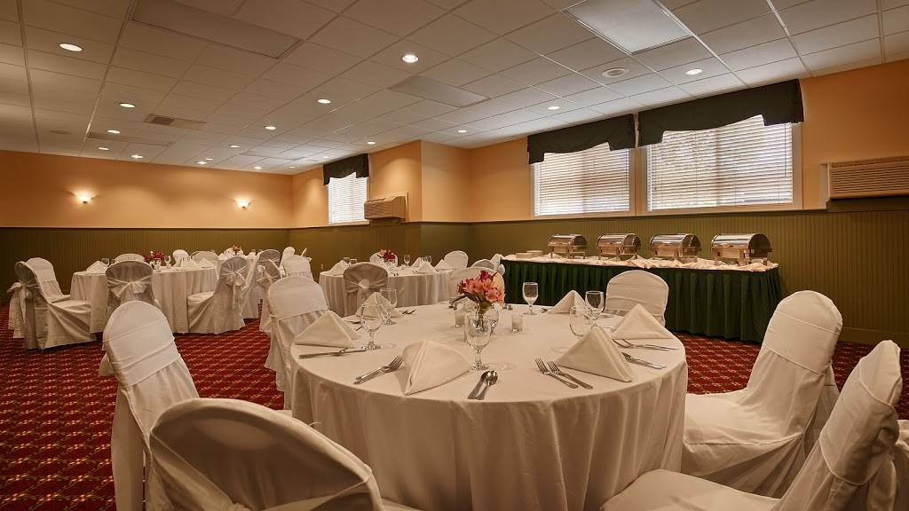 Windjammer Restaurant | restaurant | 1076 Williston Rd, South Burlington, VT 05403, USA | 8028626585 OR +1 802-862-6585