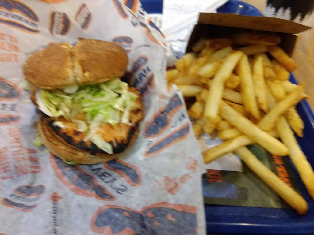 Harveys | restaurant | 1095 Boulevard Wilfrid-Hamel, Québec, QC G1M 2R7, Canada | 4186837313 OR +1 418-683-7313