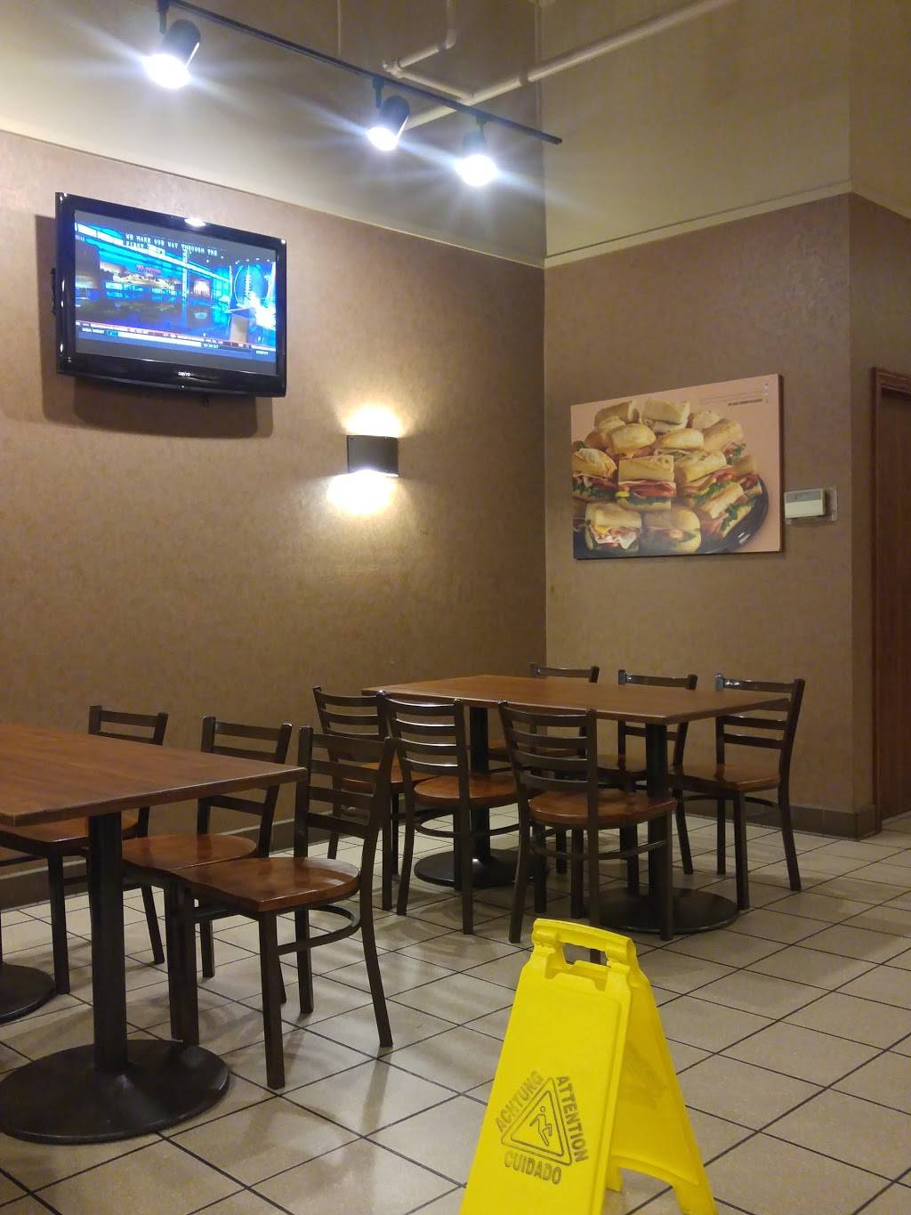 Penn Station East Coast Subs | meal takeaway | 137 N Burkhardt Rd, Evansville, IN 47715, USA | 8124797366 OR +1 812-479-7366