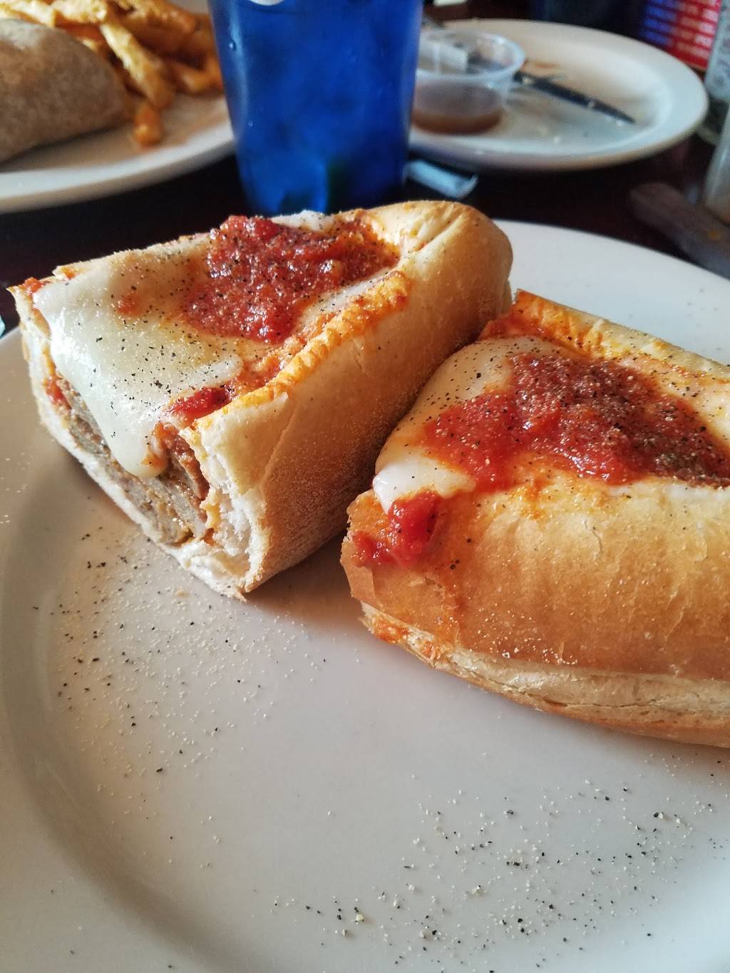 La Famiglia Bar & Grill | restaurant | 110 NY-311, Carmel Hamlet, NY 10512, USA | 8452284400 OR +1 845-228-4400