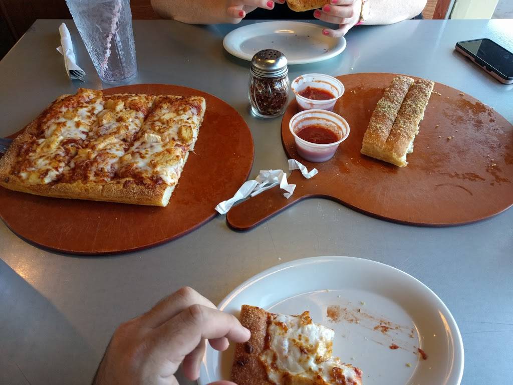 Pizza Hut | restaurant | 214 E Rte 59, Nanuet, NY 10954, USA | 8456242203 OR +1 845-624-2203