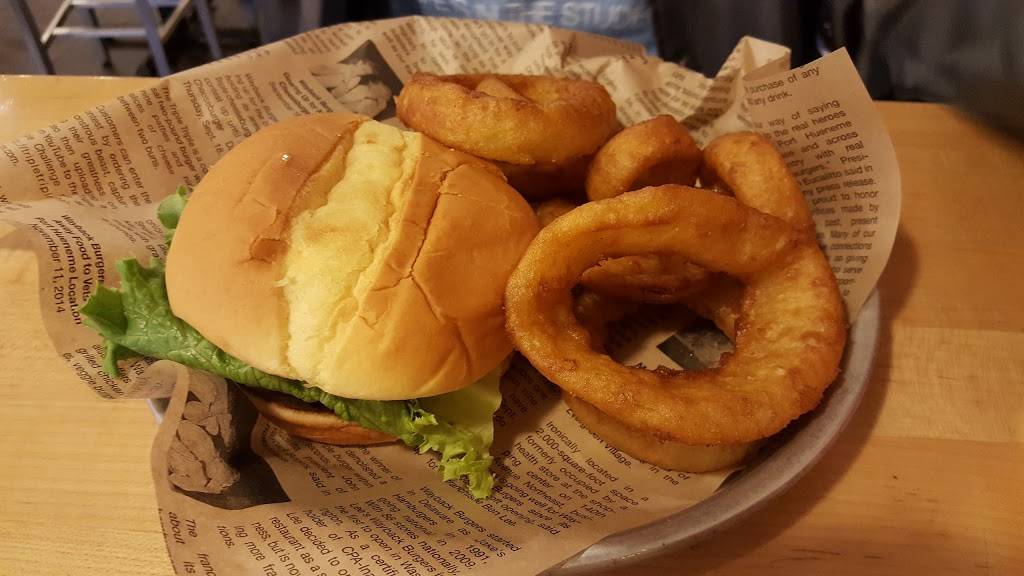 Wayback Burgers | restaurant | 1964 Jericho Turnpike, East Northport, NY 11731, USA | 6318645555 OR +1 631-864-5555