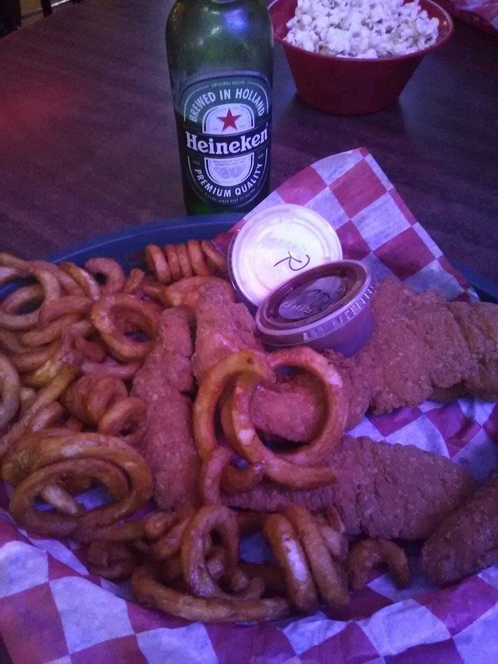 Mainline Station | restaurant | 122 W 7th Ave, Floodwood, MN 55736, USA | 2184762222 OR +1 218-476-2222