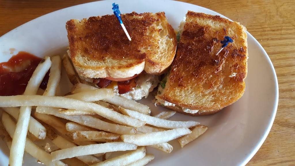 Marie Callenders | restaurant | 185 E Daily Dr, Camarillo, CA 93010, USA | 8059875580 OR +1 805-987-5580