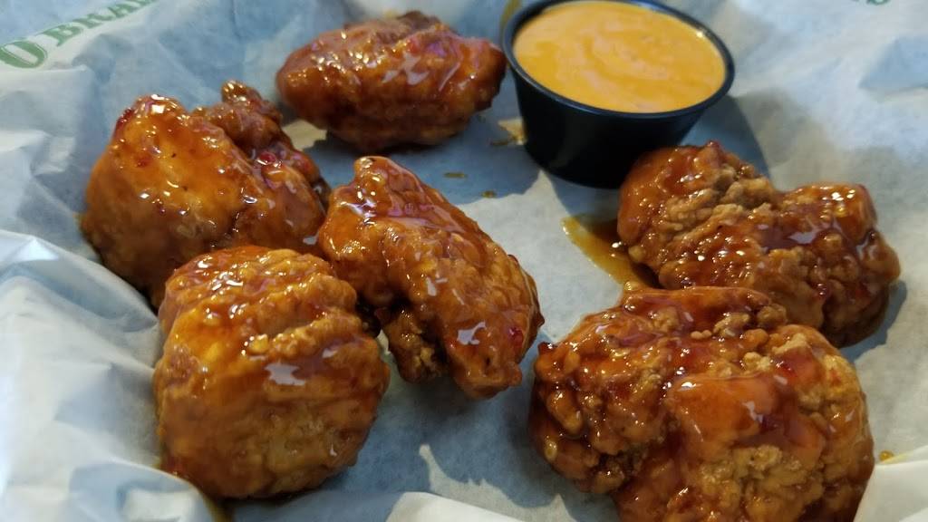 Beef O Bradys | restaurant | 18835 FL-54, Lutz, FL 33558, USA | 8134286928 OR +1 813-428-6928