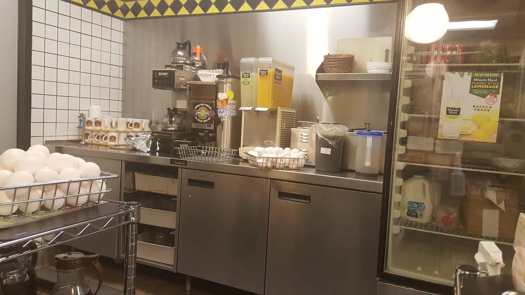 Waffle House | meal takeaway | 1600 Mt Eden Rd, Shelbyville, KY 40065, USA | 5026479653 OR +1 502-647-9653