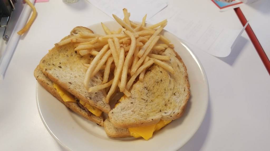 Steak n Shake | restaurant | 170 SW Commerce Dr, Lake City, FL 32025, USA | 3867196677 OR +1 386-719-6677