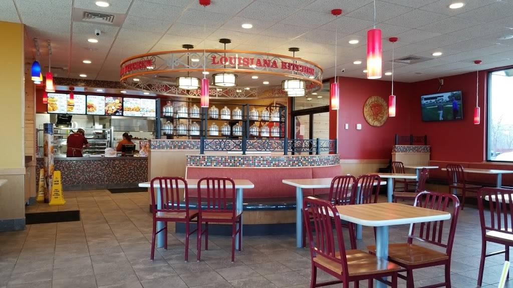 Popeyes Louisiana Kitchen | restaurant | 3530 N Vermilion St, Danville, IL 61832, USA | 2172135595 OR +1 217-213-5595