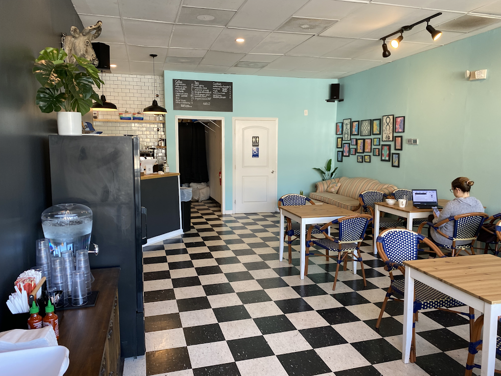 Zekes | restaurant | 517 Kempsville Rd E, Chesapeake, VA 23320, USA | 7579046434 OR +1 757-904-6434