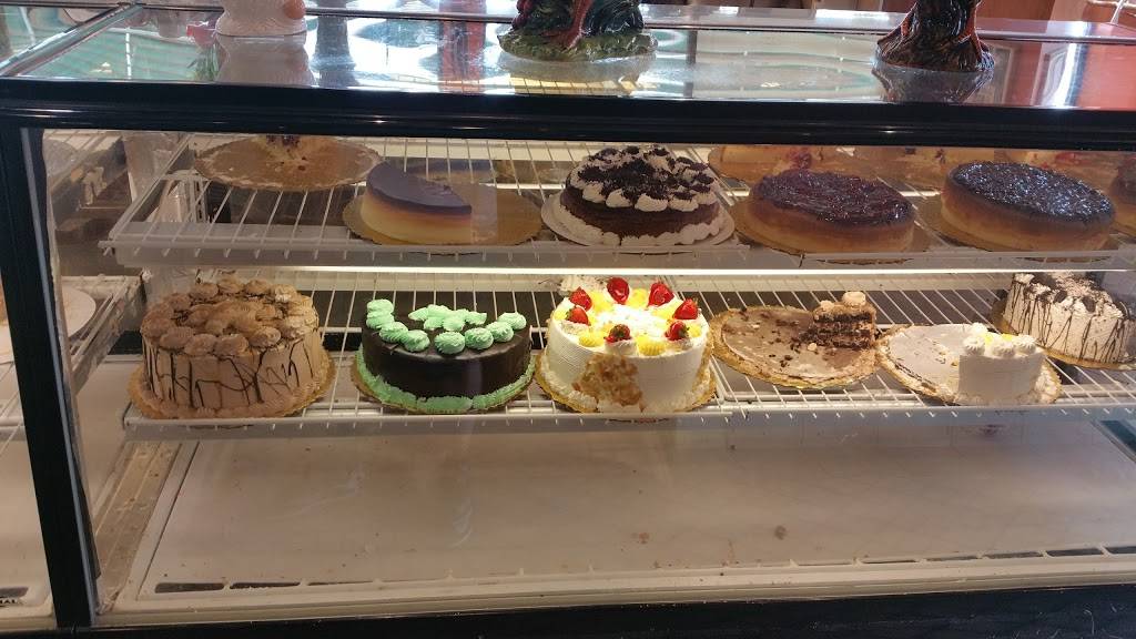 Dappers West Family Restaurant | restaurant | 980 W Lake St, Addison, IL 60101, USA | 6305432700 OR +1 630-543-2700