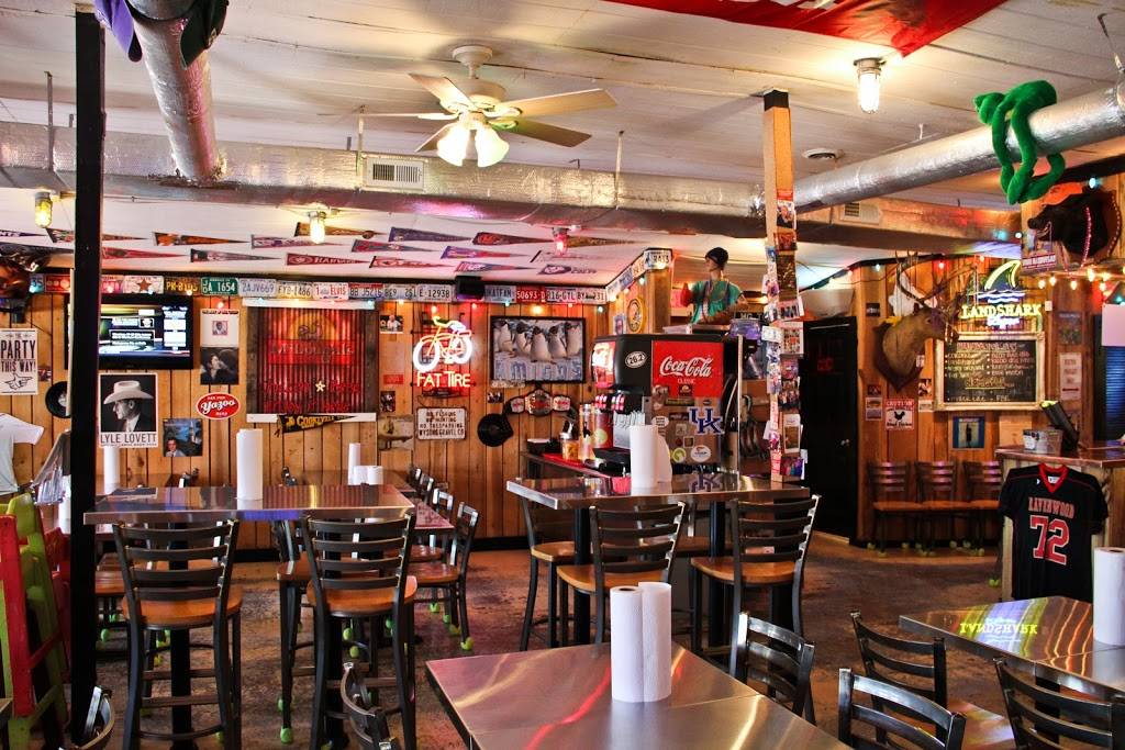 Outlanders Southern Chicken | restaurant | 7215 Nolensville Rd, Nolensville, TN 37135, USA | 6152837975 OR +1 615-283-7975