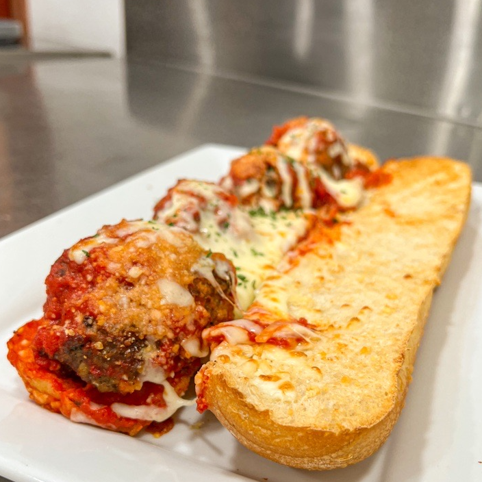 Joe Roccos Brooklyn Pizzeria | restaurant | 700 Main St, Columbia, MS 39429, USA | 6016217332 OR +1 601-621-7332