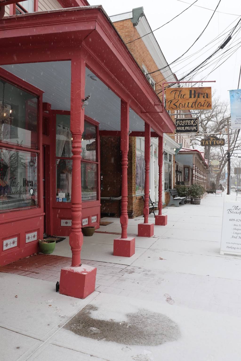 The Bra Boudoir | restaurant | 6024 Main St, Mays Landing, NJ 08330, USA | 6098292867 OR +1 609-829-2867