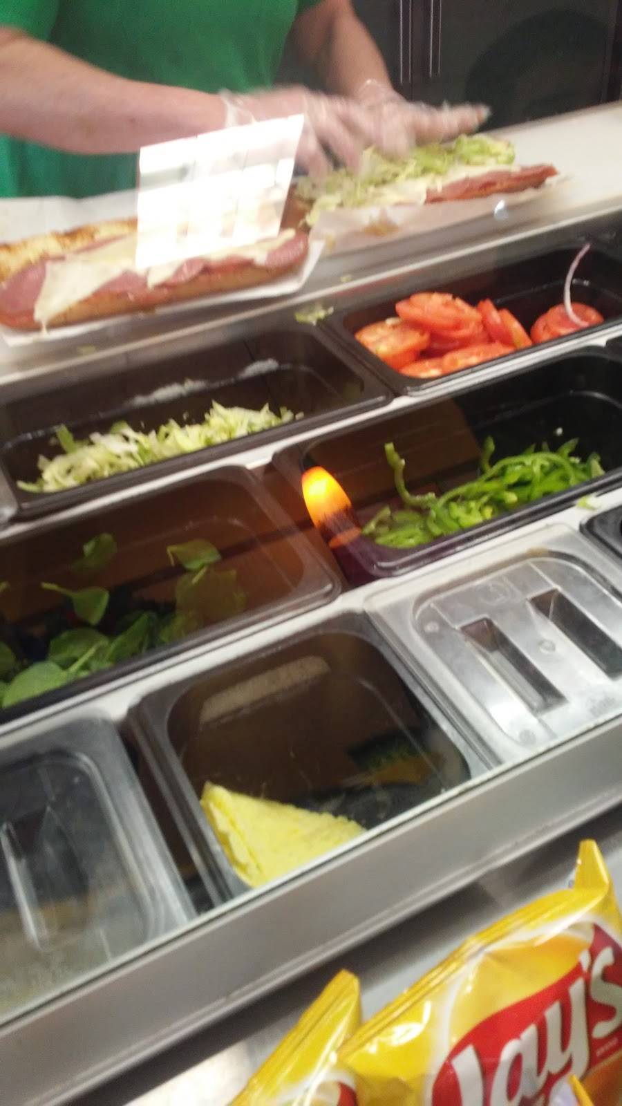 Subway Restaurants | restaurant | 100 W Southlake Blvd, Square Ste 148, Southlake, TX 76092, USA | 8174218439 OR +1 817-421-8439