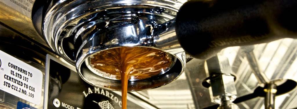 Rose Café | cafe | 210 Boulevard Lemire O, Drummondville, QC J2B 8A9, Canada | 8194743488 OR +1 819-474-3488