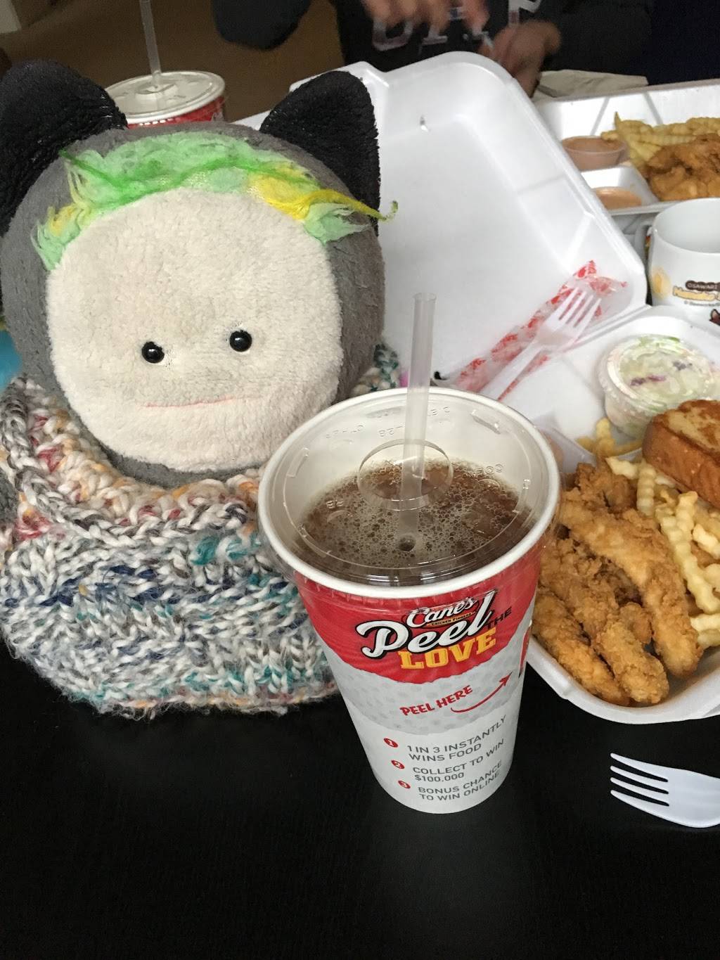 Raising Canes Chicken Fingers | meal takeaway | 7501 W 135th St, Overland Park, KS 66223, USA | 9132390449 OR +1 913-239-0449