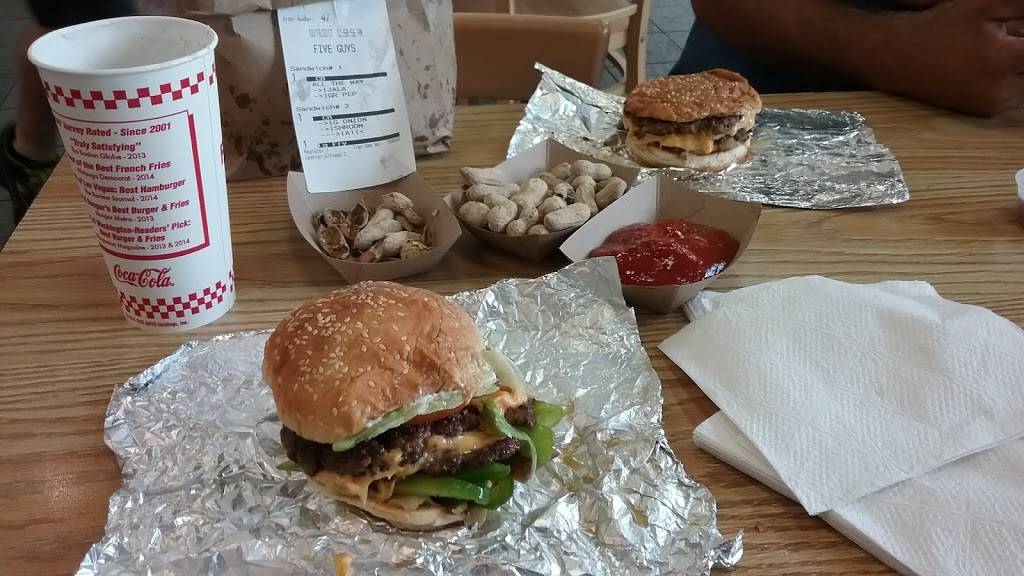 Five Guys | meal takeaway | 2689 Gulf to Bay Blvd, Clearwater, FL 33764, USA | 7277260100 OR +1 727-726-0100