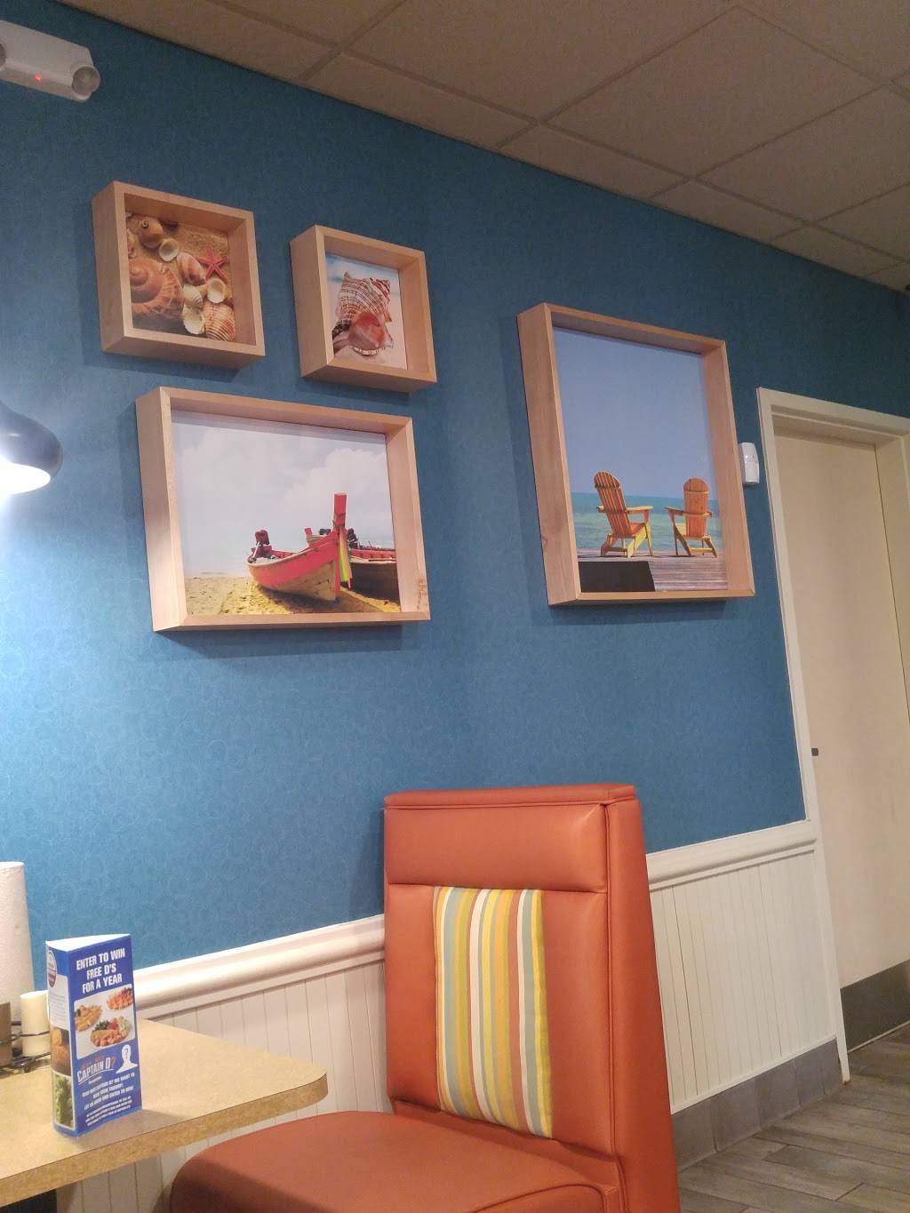 Captain Ds | restaurant | 2701 Broadway St, Anderson, IN 46012, USA | 7653564825 OR +1 765-356-4825