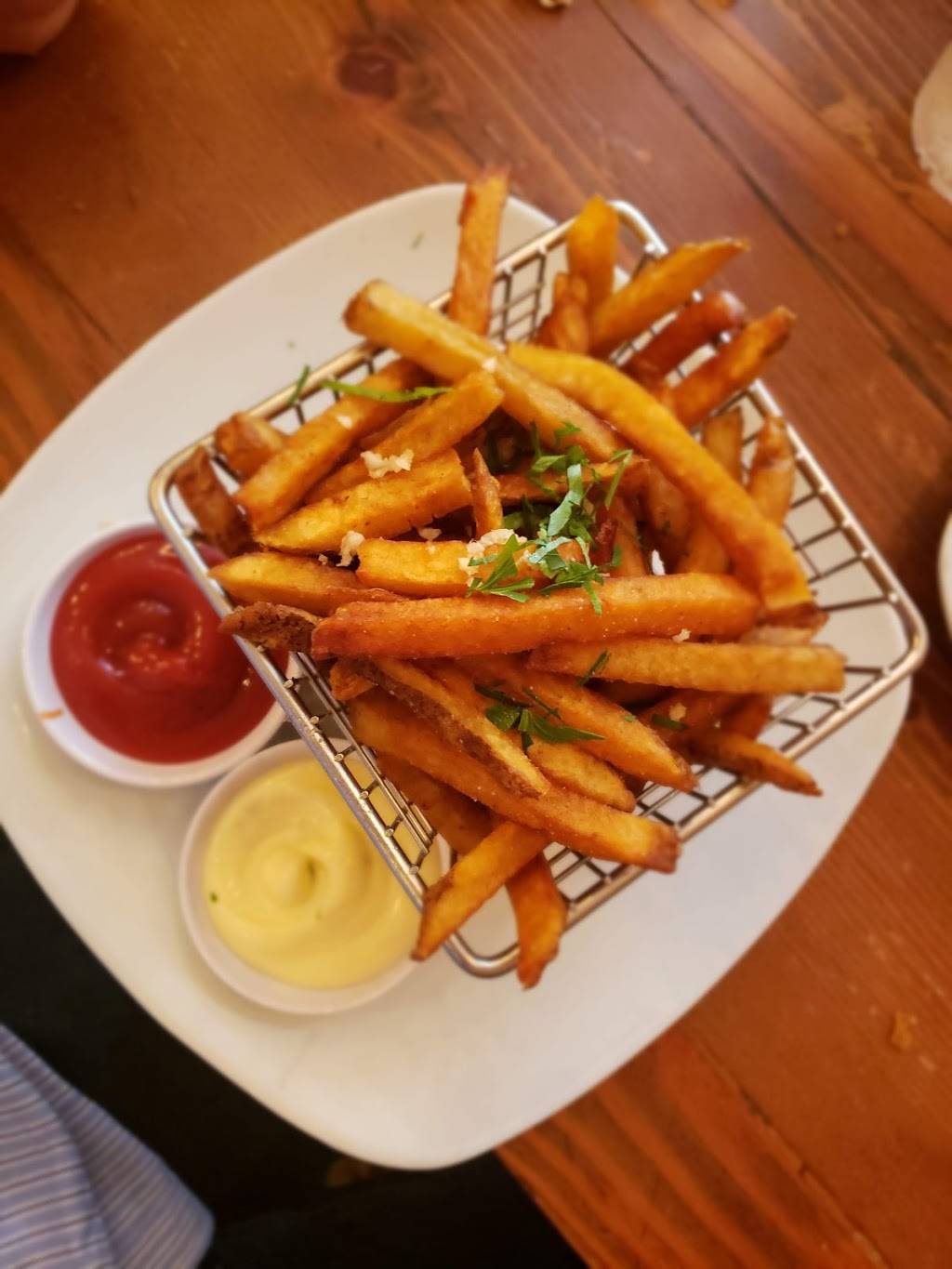 Boeuf & Bun | restaurant | 271 Kingston Ave, Brooklyn, NY 11213, USA | 7182218900 OR +1 718-221-8900