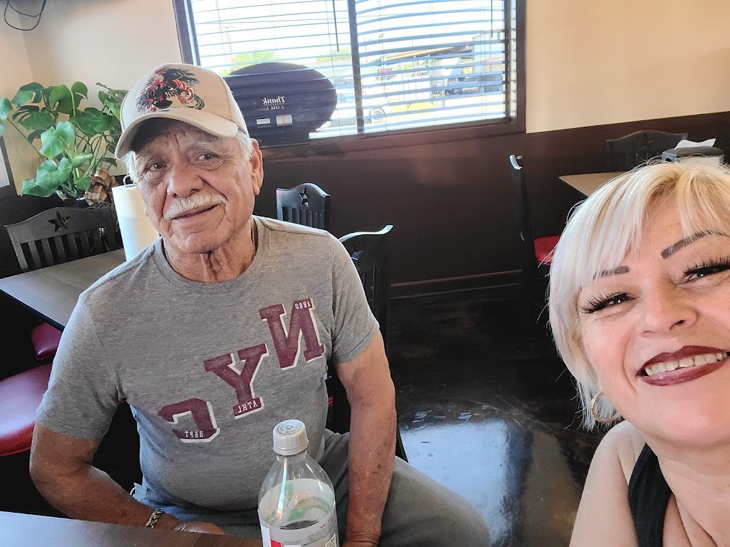 Los Girasoles Restaurant | restaurant | 3819 San Bernardo Ave, Laredo, TX 78040, USA | 9566020124 OR +1 956-602-0124