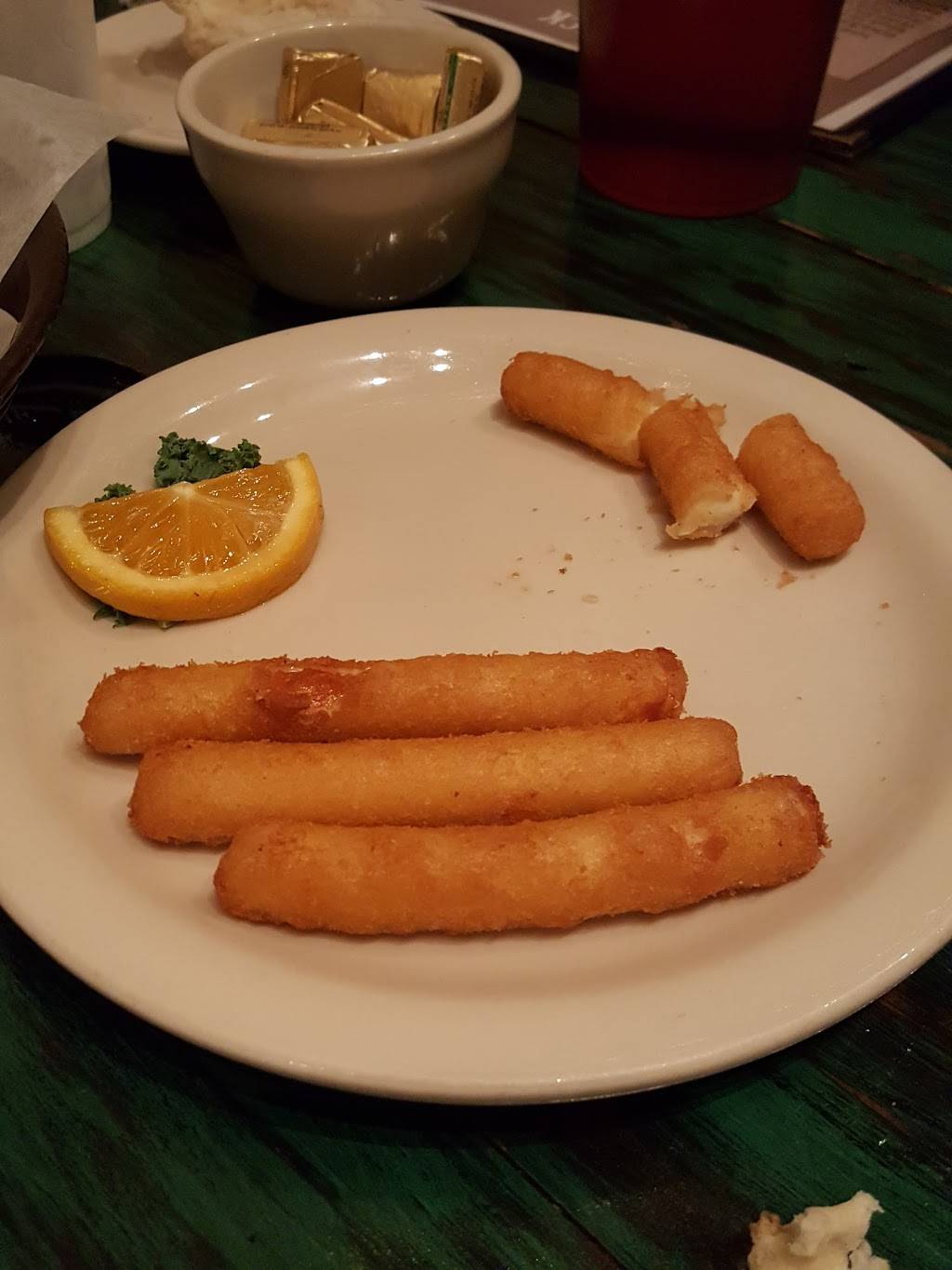 Redneck Bar & Grill | restaurant | 211 Main St, Sulphur Springs, TX 75482, USA | 9038851600 OR +1 903-885-1600