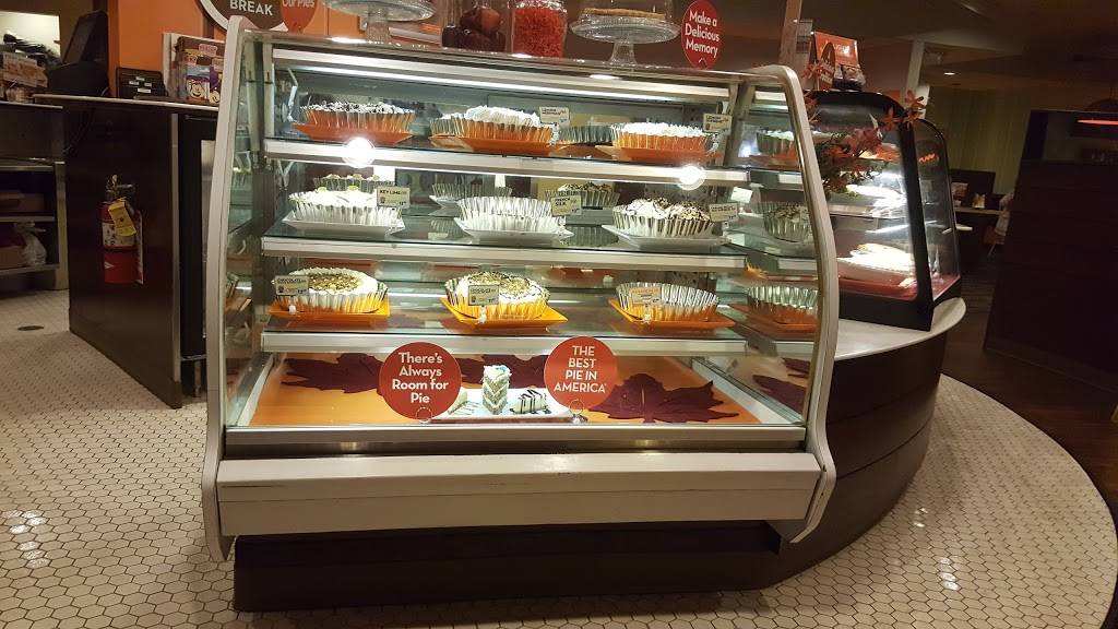 Village Inn | bakery | 4775 Kipling St, Wheat Ridge, CO 80033, USA | 3034209792 OR +1 303-420-9792