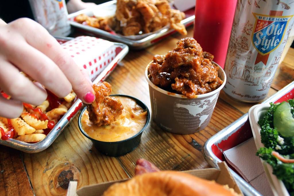 Leghorn Chicken | meal takeaway | 959 N Western Ave, Chicago, IL 60622, USA | 7733944444 OR +1 773-394-4444