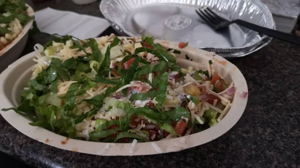 Chipotle Mexican Grill | restaurant | 2901 Major MacKenzie Dr W C, Maple, ON L6A 3N9, Canada | 9053033365 OR +1 905-303-3365