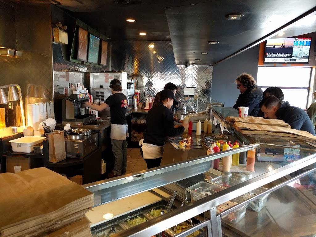 Starr Burger | restaurant | 900 Brock St N, Whitby, ON L1N 4J6, Canada | 9054303301 OR +1 905-430-3301