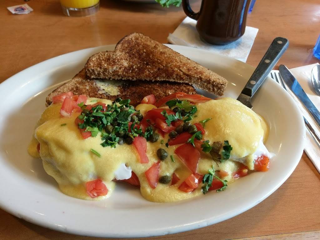 Pattys Eggnest & Turkey House | restaurant | 303 128th St SW, Everett, WA 98204, USA | 4253550300 OR +1 425-355-0300