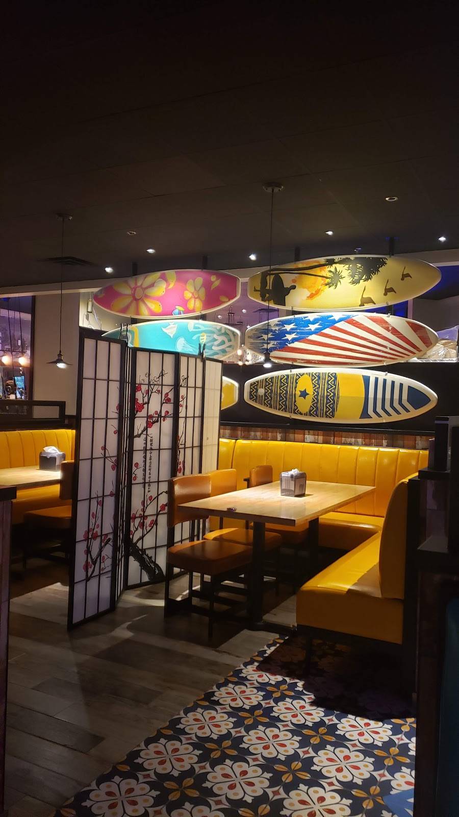 Crazy Seafood Cajun Seafood and Bar | restaurant | 847 Riverdale St, West Springfield, MA 01089, USA | 4138816888 OR +1 413-881-6888