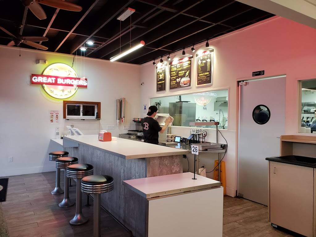 Biggies Burgers | restaurant | 4631 Mission Blvd, San Diego, CA 92109, USA | 8582634433 OR +1 858-263-4433