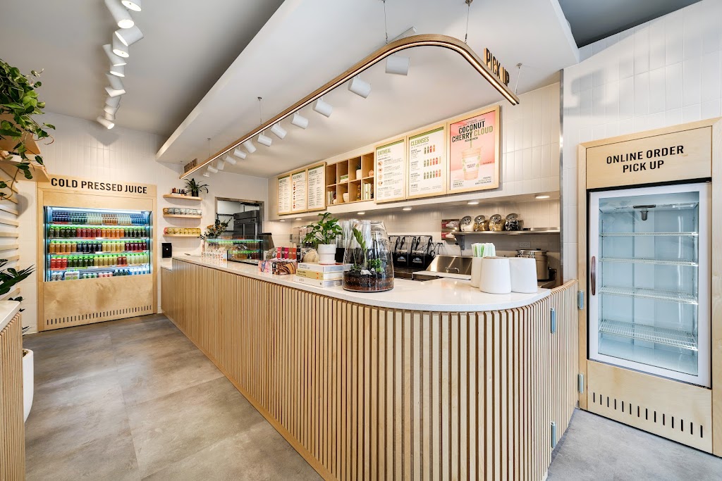 Pure Green - Juice Bar Lakeview | meal takeaway | 3333 N Broadway, Chicago, IL 60657, USA | 6303960814 OR +1 630-396-0814