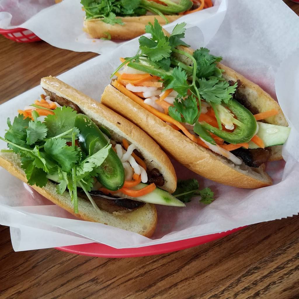 Les Sandwiches & Cafe | meal takeaway | 4520 N Tryon St # 41, Charlotte, NC 28213, USA | 7049217498 OR +1 704-921-7498