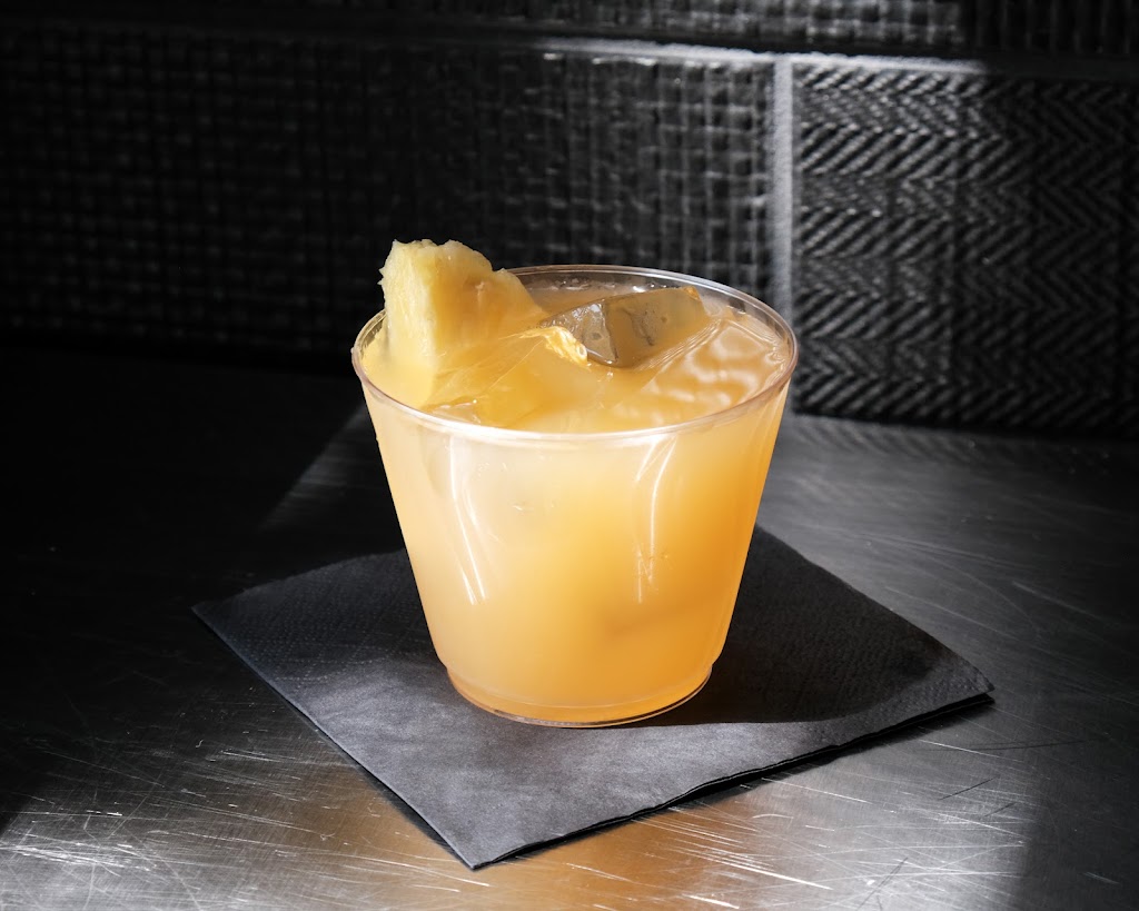 Food Flight | restaurant | 2825 N Lincoln Ave, Chicago, IL 60657, USA | 7738990446 OR +1 773-899-0446