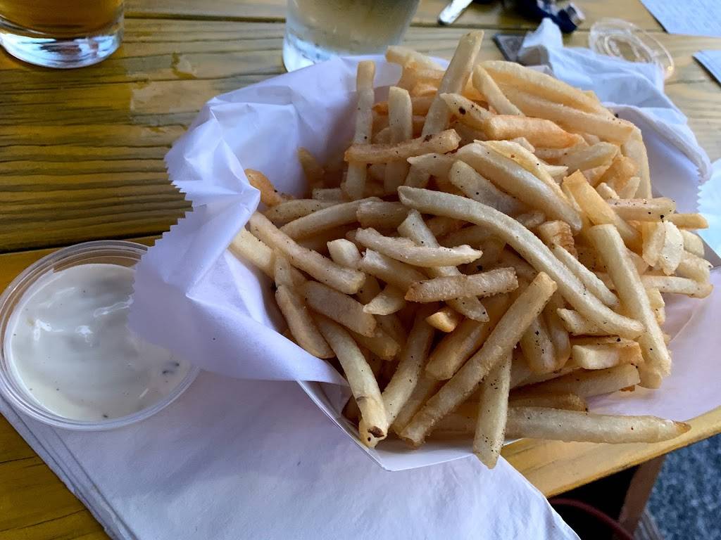 Haley Quinns Food Truck | restaurant | 1023 Hamilton St, Philadelphia, PA 19123, USA | 4845323180 OR +1 484-532-3180