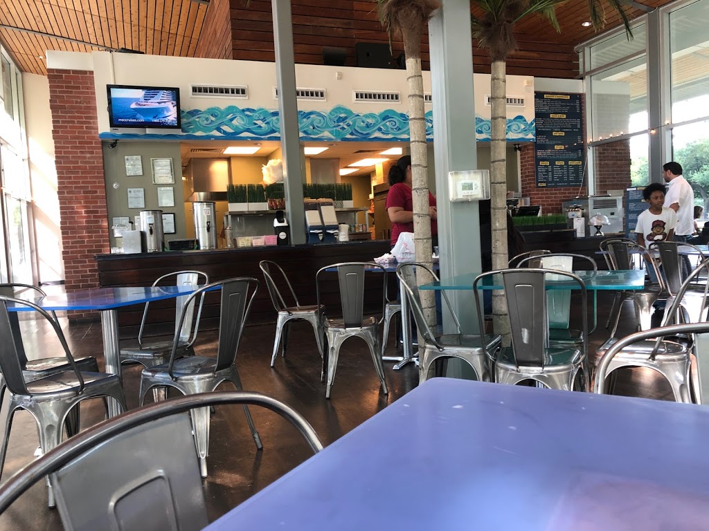 Lake House | restaurant | 1600 McKinney St, Houston, TX 77010, USA | 7133377320 OR +1 713-337-7320