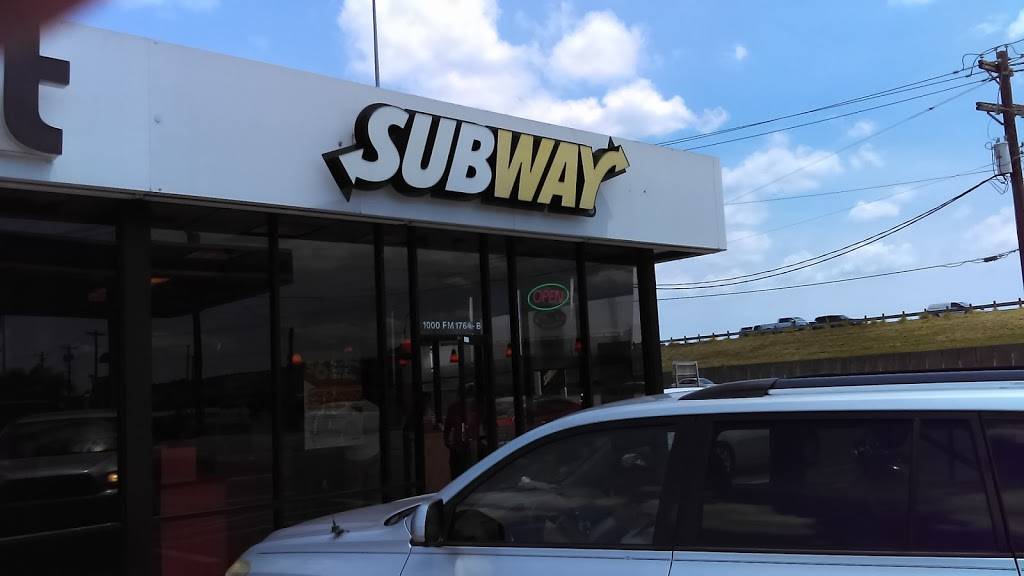 Subway Restaurants | restaurant | 1000 FM 1764 - Ste B Interstate 45 Mobil, Gas / C-Store, La Marque, TX 77568, USA | 4099865846 OR +1 409-986-5846