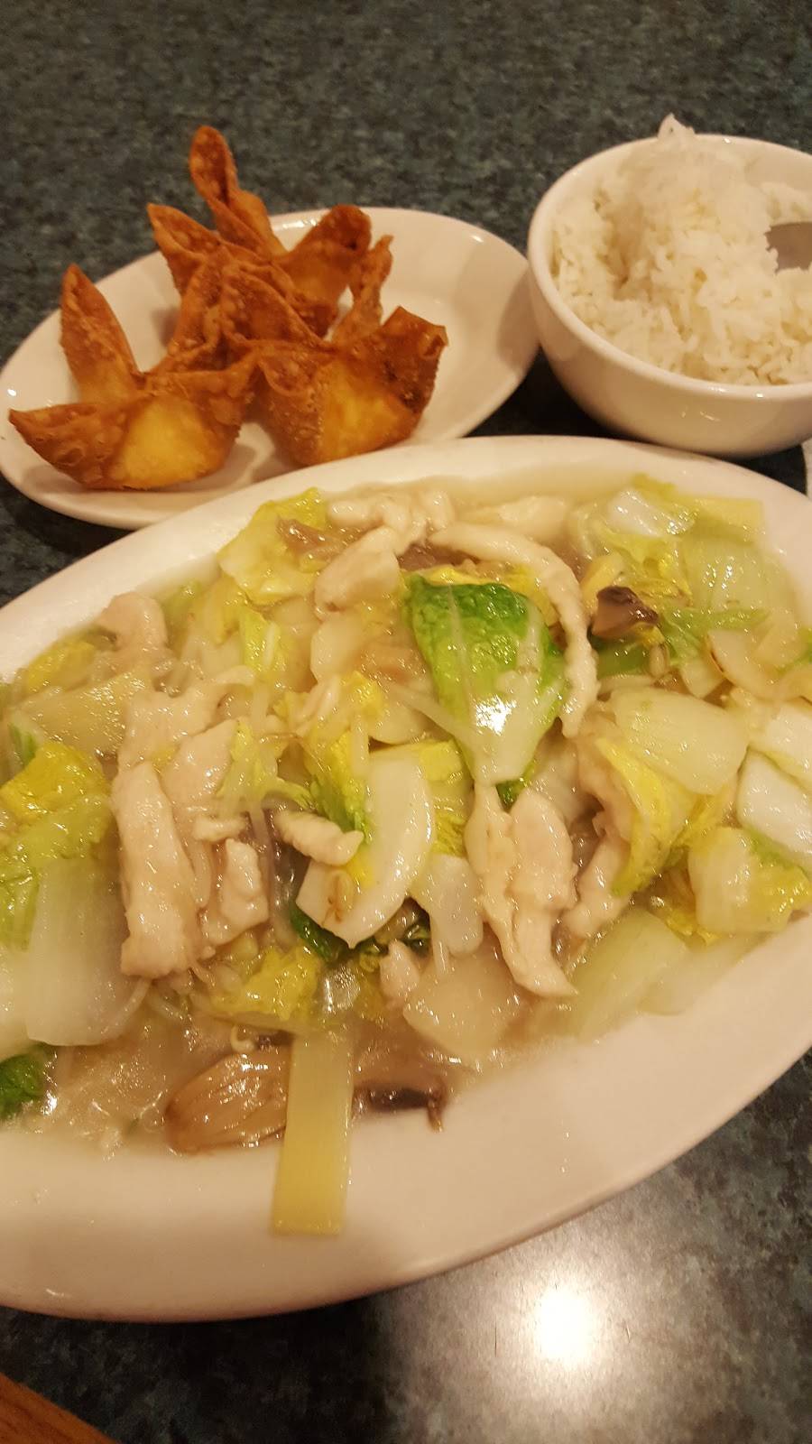 Golden Kirin Restaurant | restaurant | 4400 Fredericksburg Rd #122, San Antonio, TX 78201, USA | 2107361768 OR +1 210-736-1768