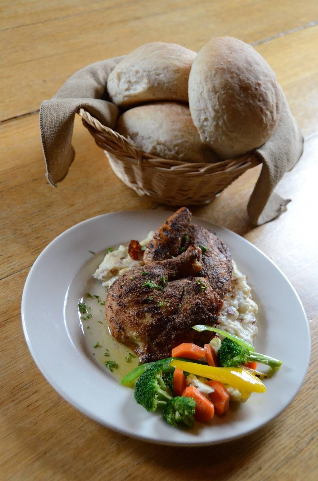 The Old Feed Mill | restaurant | 114 Cramer St, Mazomanie, WI 53560, USA | 6087954909 OR +1 608-795-4909