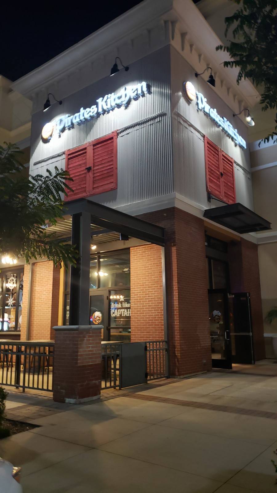 Pirates Kitchen | restaurant | 3775 Tyler St #1b, Riverside, CA 92503, USA | 9517296088 OR +1 951-729-6088